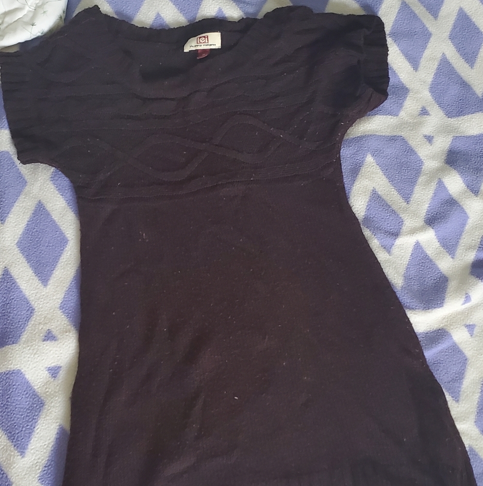 Women's M sweater shirt short sleeves
